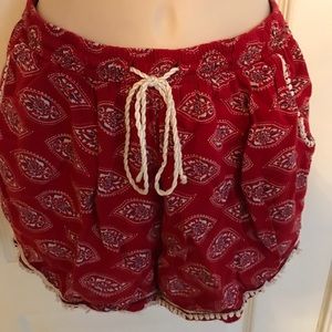 Print shorts